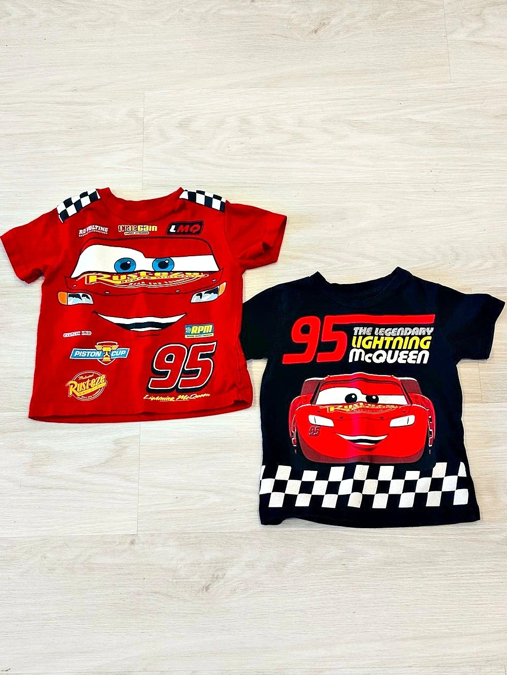 Disney Pixar Cars Lightning McQueen Cars Graphic Tees Boys 2T Red & Black